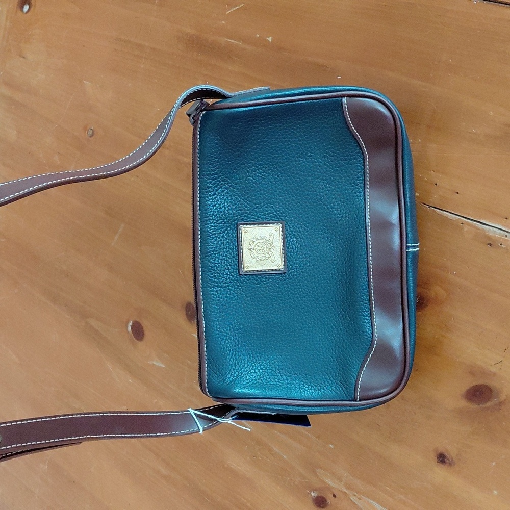 Nwt Vintage Medallion QVC Navy and Brown Leather Crossbody Purse - Picture 2 of 12